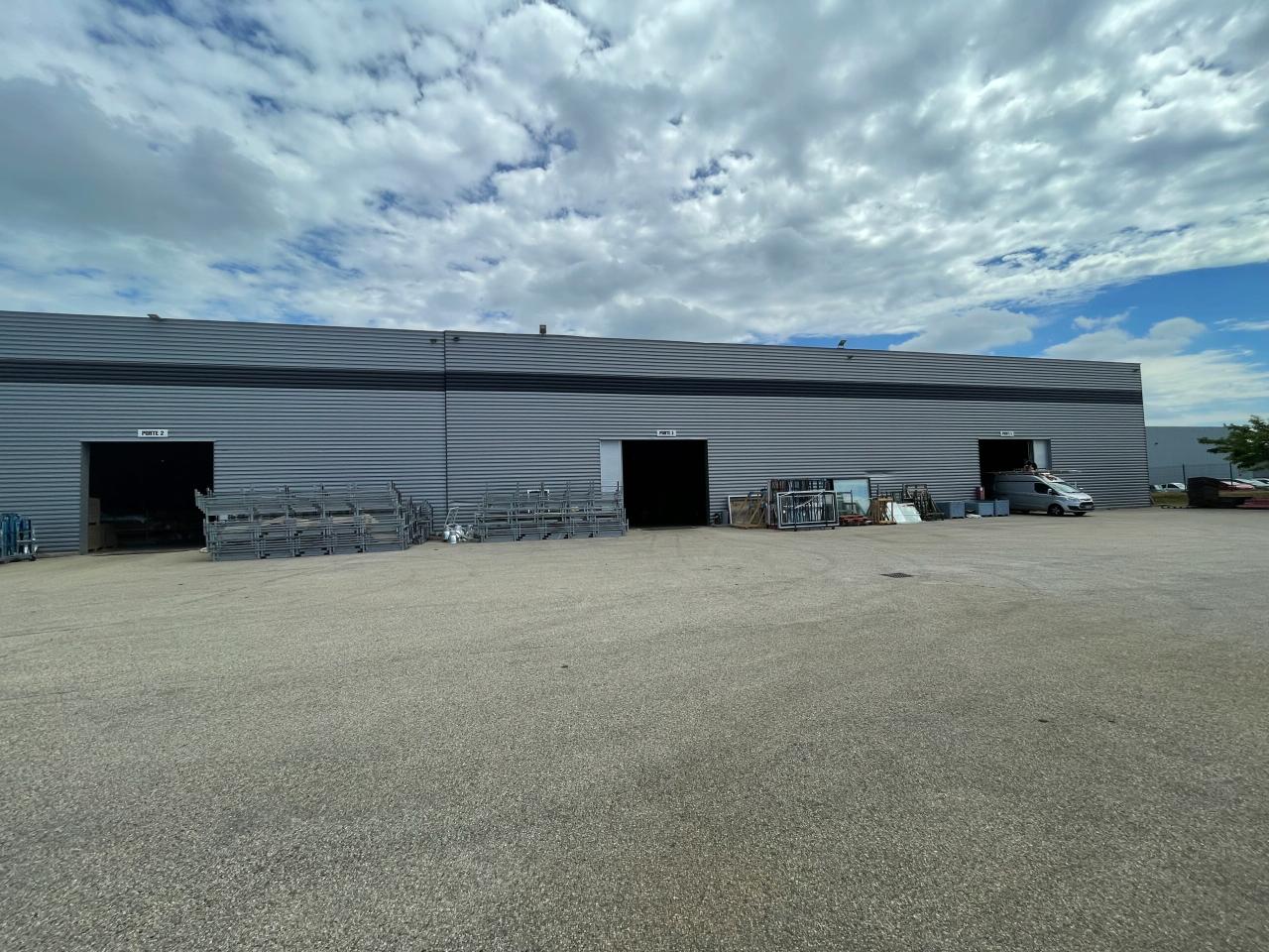 Local d'activité Mornant 8831m² Vente local d'activité Mornant Rhône OVACT2424851 0